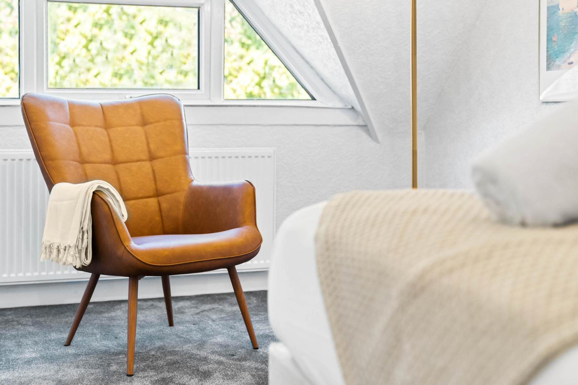 Stylish 3 Bedroom House - 6 Guests - Garden - Parking - Netflix - Wifi - 17M Birmingham Eksteriør bilde