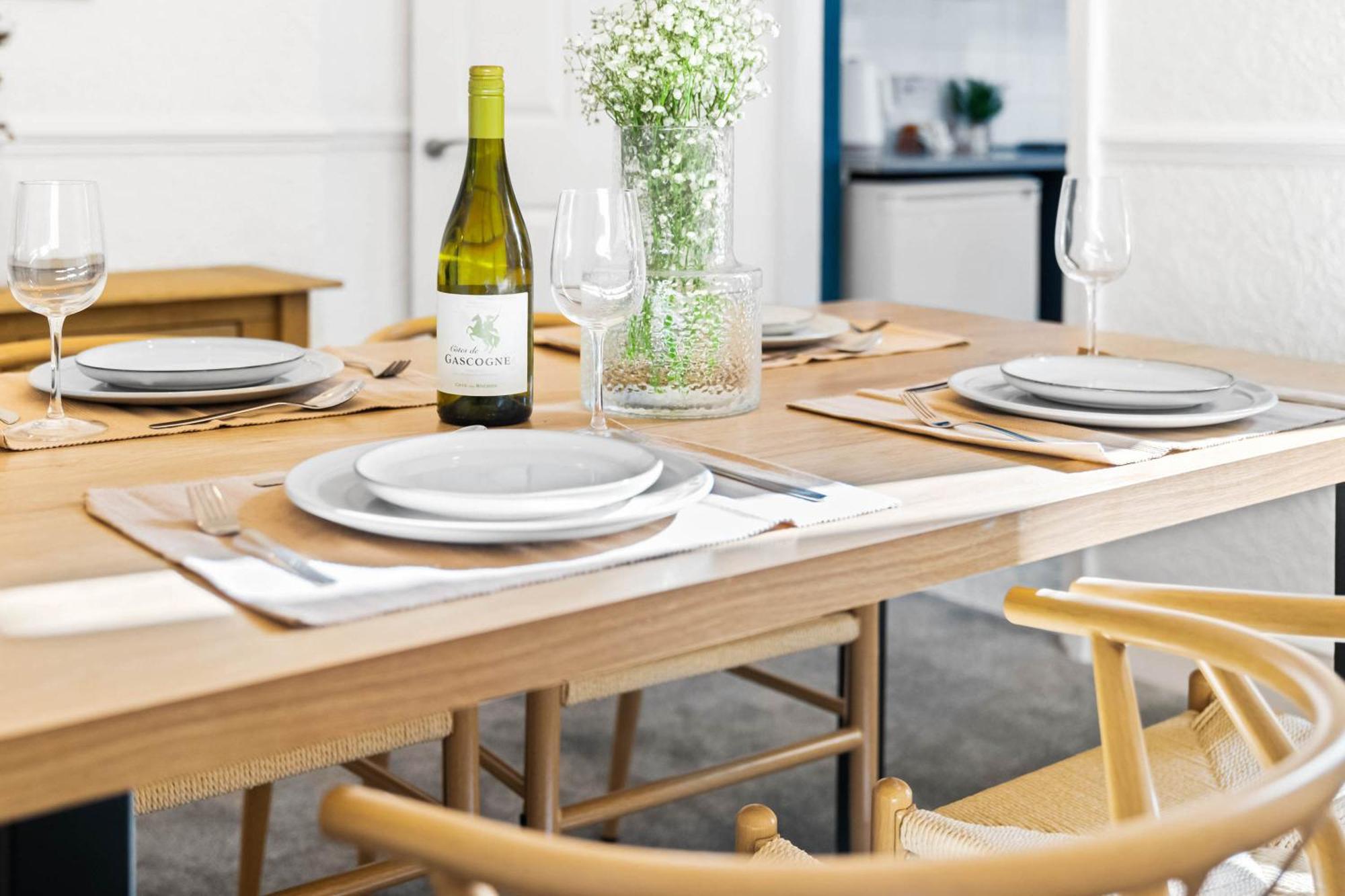Stylish 3 Bedroom House - 6 Guests - Garden - Parking - Netflix - Wifi - 17M Birmingham Eksteriør bilde