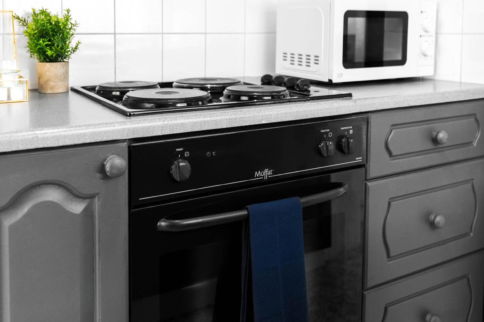 Stylish 3 Bedroom House - 6 Guests - Garden - Parking - Netflix - Wifi - 17M Birmingham Eksteriør bilde
