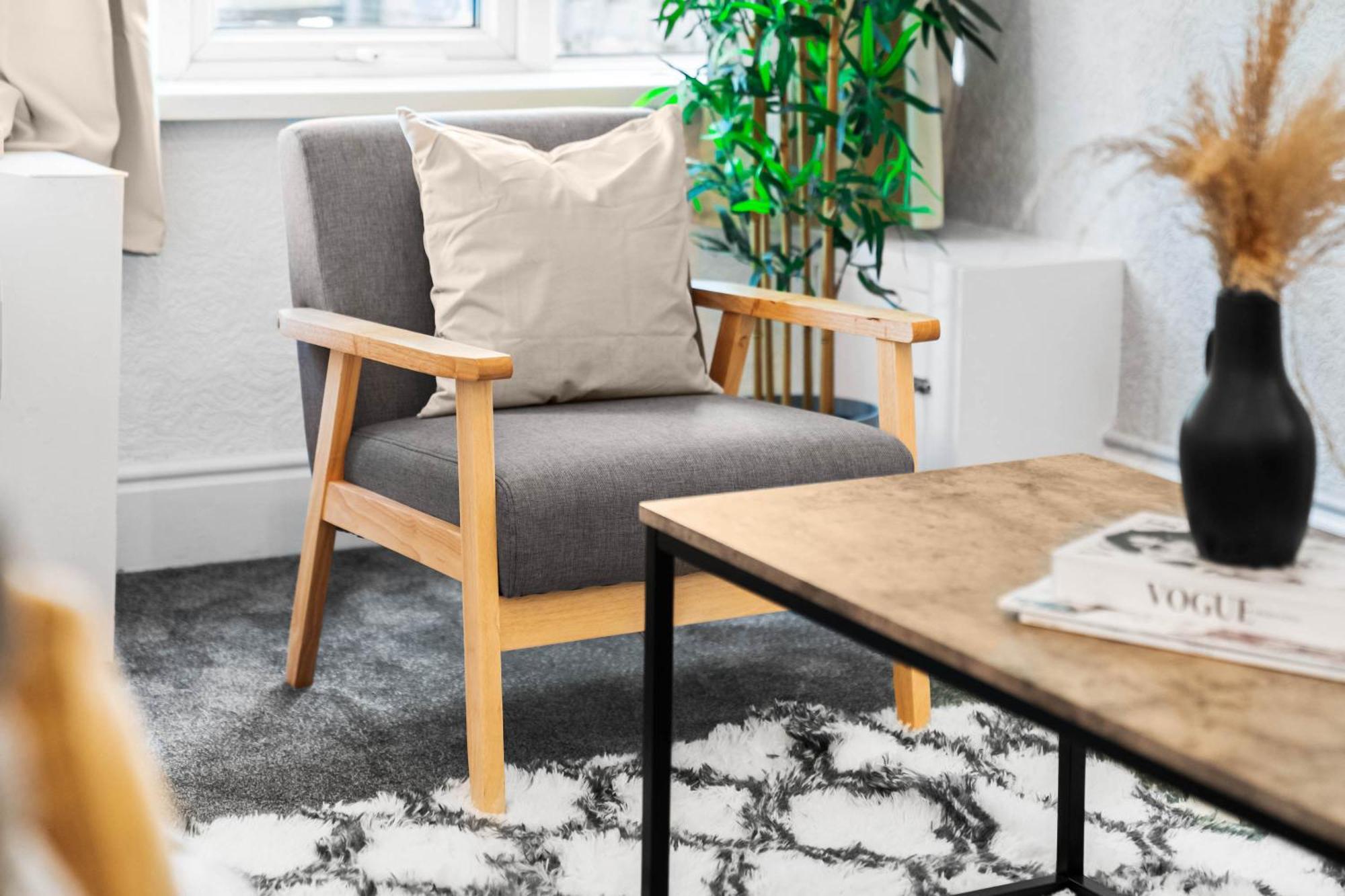 Stylish 3 Bedroom House - 6 Guests - Garden - Parking - Netflix - Wifi - 17M Birmingham Eksteriør bilde